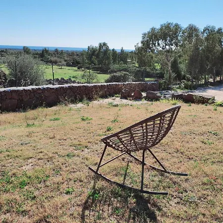 Cortesas - Villini Indipendenti In Mezzo Campagna E A Pochi Chilometri Da シャレー オロゼーイ
