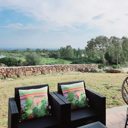 Cortesas - Villini Indipendenti In Mezzo Campagna E A Pochi Chilometri Da オロゼーイ