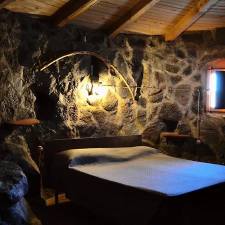 Chalet Cortesas - Villini Indipendenti In Mezzo Campagna E A Pochi Chilometri Da *
