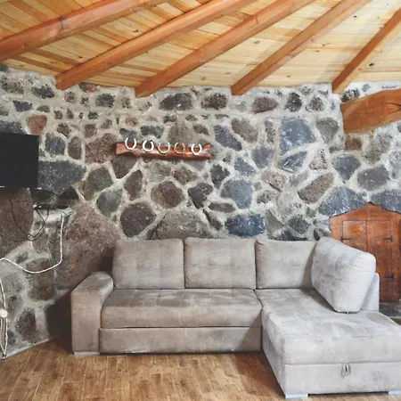 Chalet Cortesas - Villini Indipendenti In Mezzo Campagna E A Pochi Chilometri Da *