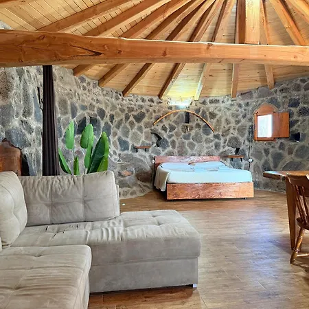 Alpesi faház Cortesas - Villini Indipendenti In Mezzo Campagna E A Pochi Chilometri Da