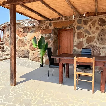 Chalet Cortesas - Villini Indipendenti In Mezzo Campagna E A Pochi Chilometri Da *