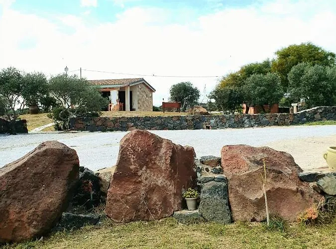 Шале Cortesas - Villini Indipendenti In Mezzo Campagna E A Pochi Chilometri Da Орозеи