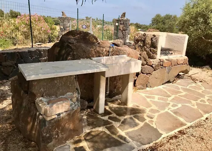 Cortesas - Villini Indipendenti In Mezzo Campagna E A Pochi Chilometri Da *